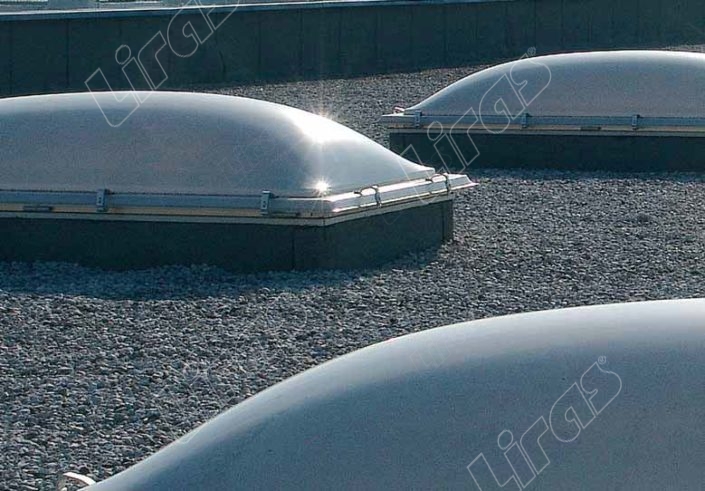 Lucernario industriale in plexiglass - Modello 2